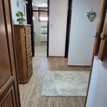 Stan Na Dan Teslic Centar Apartment Exterior photo