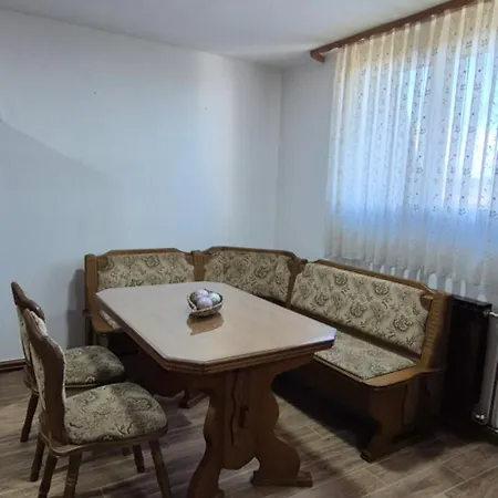 Stan Na Dan Teslic Centar Apartment Exterior photo